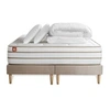 Image de Matelas 200 x 200 cm Le Douillet - Mousse à mémoire de forme - Ep : 26 cm - sommier Beige avec 2 oreillers et couette