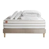 Image de Matelas 140 x 200 cm Le Douillet - Mousse à mémoire de forme - Ep : 26 cm - sommier Beige avec 2 oreillers et couette