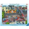 Image de Puzzle cadre 30-48 p - Les pompiers sur la voie ferree