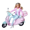 Image de Steffi Love sur son scooter