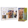 Image de Revell Kit de modélisme Tiny Adventures I Quidditch Field Harry Potter I Maison miniature 3D I Serre-livres en bois I Cadeau d'anniversaire pour les fans I Serre-livres Harry Potter en occasion ou reconditionné