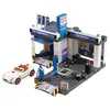 Image de Theo Klein 8647 Station-service Bosch | Avec lavage automatique et plateforme élévatrice réglable en hauteur | Voiture démontable comprise | Dimensions : 41 cm x 39 cm x 29 cm | Dès 3 ans en occasion ou reconditionné