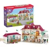 Image de Schleich Horse Club | Centre équestre Lakeside 42551 | Set avec Maison, écurie, 2 Chevaux, Hannah, Ses Parents et Accessoires | Superbe Cadeau pour Enfants | Jouet Cheval dès 5 Ans | 192 pièces en occasion ou reconditionné