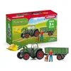 Image de Schleich Set avec Tracteur à Chargeur Frontal Mobile, Figurine du Fermier Paul, Chien et Accessoires | Cadeau pour Enfants en occasion ou reconditionné
