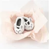 Image de Kit Crochet Baby Booties - Lapin de : Des chaussons adorables faits main pour bébé(...) - Blanc