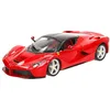 Image de Bburago - Ferrari LaFerrari Rossa, Voiture Miniature à l'échelle 1:24, réplique détaillée de l'hypercar Italienne, Coffre ouvrant, Licence Officielle Ferrari, âge recommandé 3+ Ans en occasion ou reconditionné