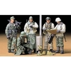 Image de Soldats Allemands Au Rapport - 1/35e -