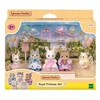 Image de FigurinesLa parade des bébés en costumes de princesse