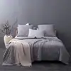 Image de Couvre lit matelassé et moelleux polyester gris clair 180x240 cm