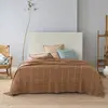Image de Couvre lit en jacquard de coton marron 260x240