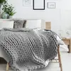 Image de Plaid grosse maille en acrylique150x120 cm gris