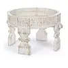 Image de Table basse ronde en bois de manguier blanchi sculpté