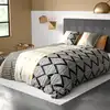 Image de Parure de lit 220x240 cm Coton 57 fils Madi