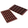 Image de Silikomart 26.129.77.0065 SF129 Moule pour Chocolat et Glace Forme Bûche Taille Mini 30 Cavités Silicone Marron en occasion ou reconditionné