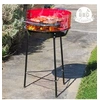 Image de Barbecue barbecue avec des cuisses de barbecue classiques