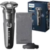Image de Philips Rasoir Series 5000 - rasoir électrique Wet & Dry gris carbone avec tondeuse rétractable intégrée, pochette souple, capuchon de protection et socle de charge (modèle S5887/13) en occasion ou reconditionné