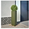 Image de Jardinières 2 pcs vert olive triangulaire 30x26x75 cm acier, jardinière d'extérieur, boîte à fleurs, boîte de jardin, 851150