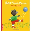 Image de Petit ours brun joue au foot