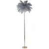 Image de Lampadaire en métal avec plumes grises ø cm 55x160