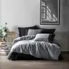 Image de Parure housse de couette 100% coton unie gris + 2 taies 240x220 cm