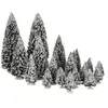 Image de Village de noël vert plastique h22xl8xl8cm