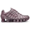 Image de Nike Shox Femme - Baskets, Rose - Pointure 44 - Maille/synthétique
