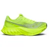 Image de Chaussure de course pour femmes Saucony Endorphin Pro 4, couleur citron/argent, taille 8,5 US