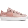 Image de Nike Chaussures Blazer Low Platform, DN0744600