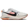Image de Nike ZoomX Ultrafly Trail Prototype, couleur ivoire pâle et orange, modèle pour femmes - Pointure européenne 37,5