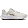 Image de Nike Revolution 7, coloris Phantom, Light Bone et Neutral Olive (pour femmes) - Taille EU 36