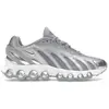 Image de Nike Air Max Dn8, couleur gris "Wolf Grey" avec accents argent métallisé (pour femmes) - Pointure européenne 42,5