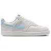 Image de Baskets Nike pour femme COURT VISION LO, couleur beige, pointure 40 (EUR)