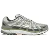 Image de Nike P-6000, couleur kaki olive, modèle cargo - pointure européenne 45,5