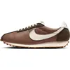 Image de Nike Sneakers IM1651-200 in MARRON color size 42