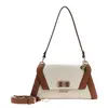 Image de Guess Karnilla Flap Shoulder Couleur Beige