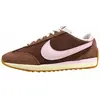 Image de Chaussures de sport Nike Pacific pour femmes, modèle à lacets, couleur marron, style décontracté