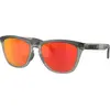 Image de Lunettes de soleil Oakley Gafas Oakley Frogskins Range Matte Grey Smoke lentes Prizm Ruby pour Uni