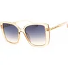 Image de Guess GF0427/27W Lunettes de soleil pour femmes