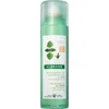 Image de Shampooing sec à l'huile d'ortie pour contrôler les cheveux gras et foncés de Klorane 150 ml