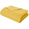 Image de Dessus De Lit Tressé En Polyester De 240x260 Cm Avec 2 Taies D'Oreillers Assorties, Couleur Ocre, Pour Un Intérieur Élégant Et Cosy