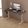 Image de Table réglable en hauteur Hayward table d'ordinateur 140 x 60 cm bureau avec tapis de souris table de bureau ergonomique table de jeu ton bois foncé