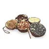 Image de 10 demi-noix de coco Lyra Pet® fourrées à la garniture