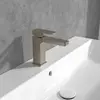 Image de Robinet à levier unique pour lavabo, modèle Architectura Square, de Villeroy & Boch