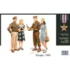 Image de Figurines Europe 1945. 2 x G.I.Joes et 2 personnels féminins 1/35 - Master Box Figurines historiques - Mast-MB3514