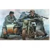 Image de Figurines Les motocyclistes allemands, ère Seconde Guerre mondiale (Motorcycle illustrée sur la boîte ne sont pas inclus) 1/35 - Master Box Figurine