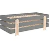 Image de Cette combinaison MODULO se compose de 3 lits MODULO gris (90 x 200 cm) avec des pieds massifs en forme de flèche.