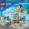 Image de LEGO 60363 City Glacier, magasin de jouets pour les enfants à partir de 6 ans, set de 3 minifigurines avec des accessoires amusants et un vélo-cargo, cadeau d'anniversaire pour garçons et filles