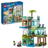 Image de LEGO 60365 City L’Immeuble d’Habitation, Maquette Modulaire avec Chambres, Magasin, Jouet de Vélo et 6 Minifigurines, Cadeau pour Enfants, Garçons, Filles Dès 6 Ans en occasion ou reconditionné