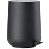 Image de ZONE DENMARK Poubelle Salle de Bain Nova - 5L - Poubelle à pédale - Design Scandinave - Plastique ABS Doux Au Toucher - H29cm D23cm - Noir en occasion ou reconditionné