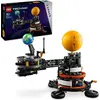 Image de LEGO Technic La Planète Terre et la Lune en Orbite, Jeu de Construction Système Solaire, 526 Pièces, 10+ Ans